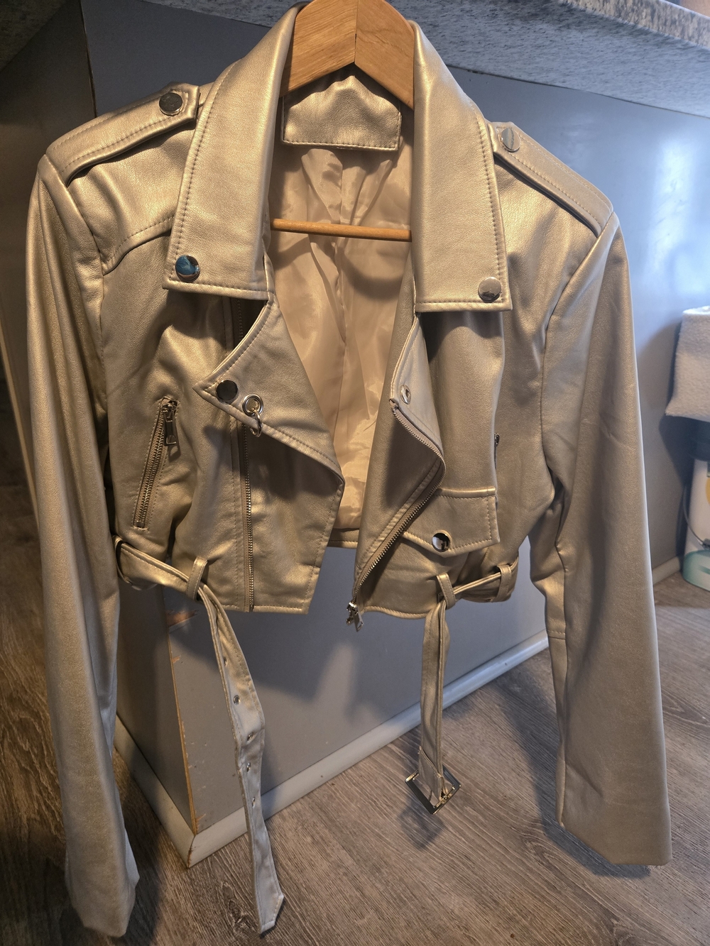 Women’s Metallic Silver Cropped Moto Jacket